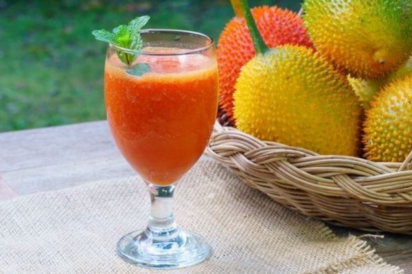 Cách làm nước gấc để uống đơn giản ai cũng làm được cach lam nuoc gac de uong 1