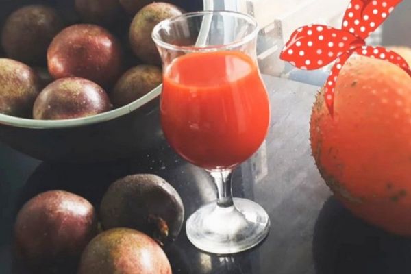 Cách làm nước gấc để uống đơn giản ai cũng làm được cach lam nuoc gac de uong 3