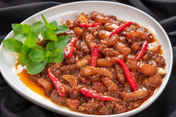 cach lam thit heo xao mam ruoc 3