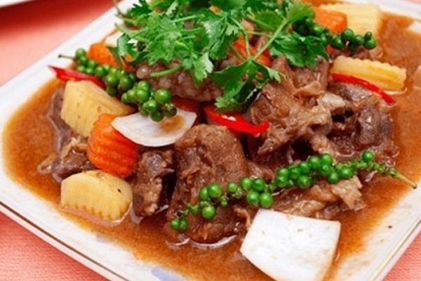 Cách làm vịt kho tiêu cay nhẹ đậm đà ăn với cơm cach lam vit kho tieu 2