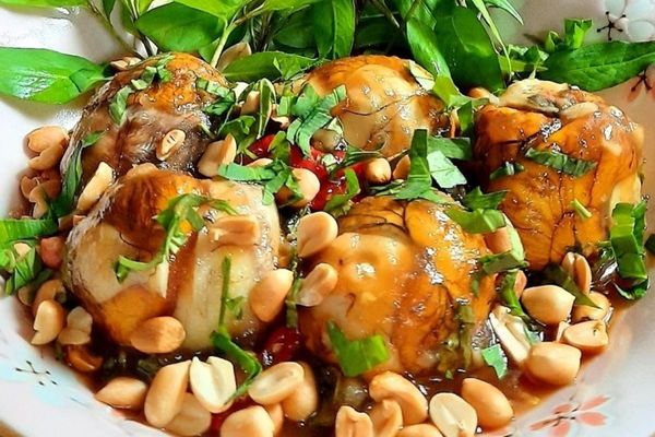 Cách làm vịt lộn xào me chua cay ngon lạ hấp dẫn cach lam vit lon xao me 1