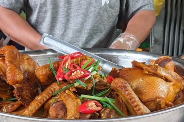 Cách làm vịt phá lấu kiểu miền Nam thơm béo hấp dẫn cach lam vit pha lau 3