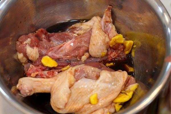 Cách làm vịt tiềm nước dừa ngọt béo bổ dưỡng dễ nấu cach lam vit tiem nuoc dua 1