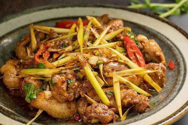 Cách làm vịt xào sả ớt cay thơm lạ miệng cực ngon cach lam vit xao sa ot 3