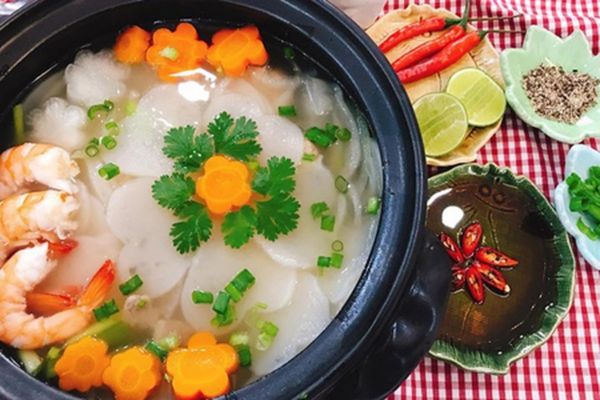 Cách nấu bánh canh phồng tôm ngon dai hấp dẫn béo ngậy cach nau banh canh phong tom 1