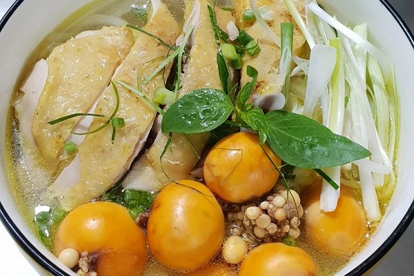 Cách nấu bún trứng gà đơn giản thơm ngon cực hấp dẫn cach nau bun trung ga 3