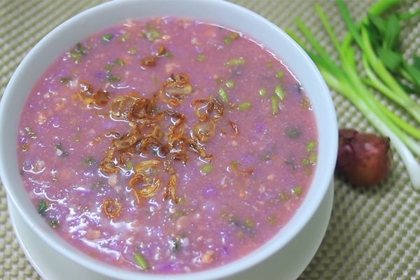 Cách nấu canh khoai mỡ tím thơm ngọt mịn đặc sản cach nau canh khoai mo 2