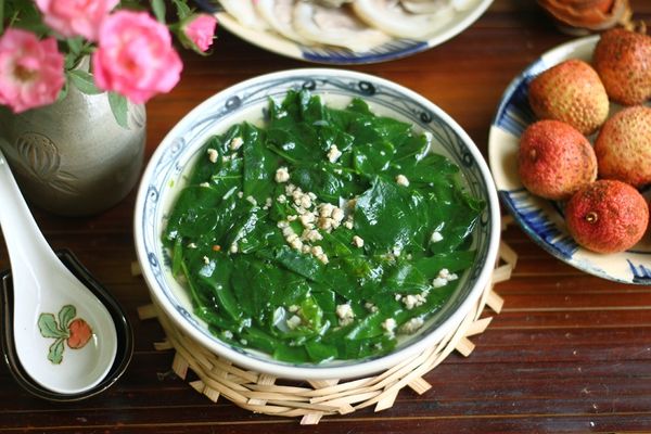 Cách nấu canh rau ngót thịt băm bổ dưỡng cho bé cach nau canh rau ngot thit bam 3