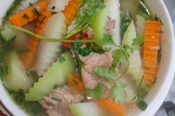 Cách nấu canh su hào thái sợi đơn giản mà lạ miệng cach nau canh su hao thai soi 1