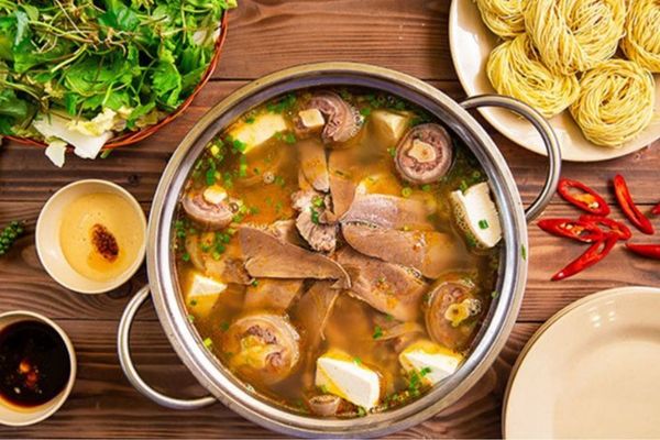 Cách nấu lẩu đuôi bò ngon đậm đà mềm thơm đúng chuẩn cach nau lau duoi bo ngon 2