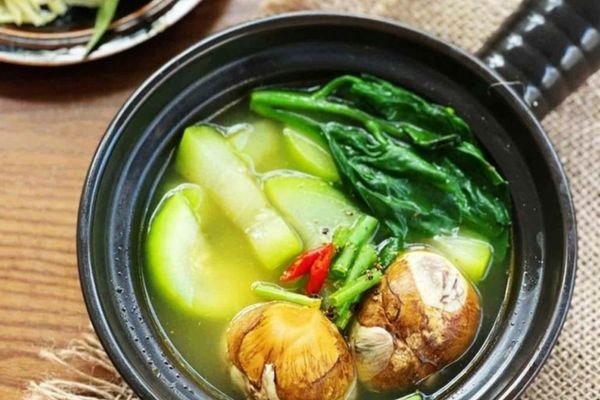 cach nau lau hot vit lon mong toi 1