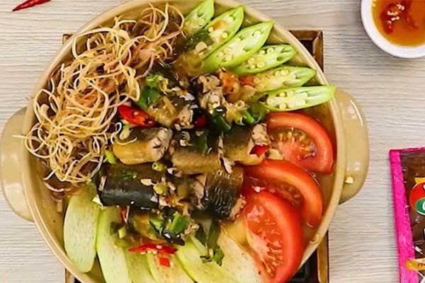 Cách nấu lẩu lươn thơm cay đậm chất ẩm thực miền Trung cach nau lau luon 2