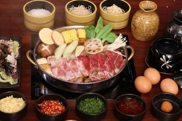 Cách nấu lẩu sukiyaki kiểu Nhật thanh ngọt chuẩn vị cach nau lau sukiyaki 2