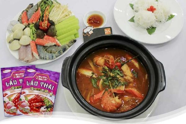 cach nau lau thai bang goi gia vi 1